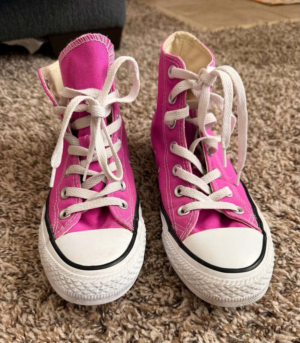Converse Chuck Taylor All Star High Top Pink Sneakers Women's Size 6.5